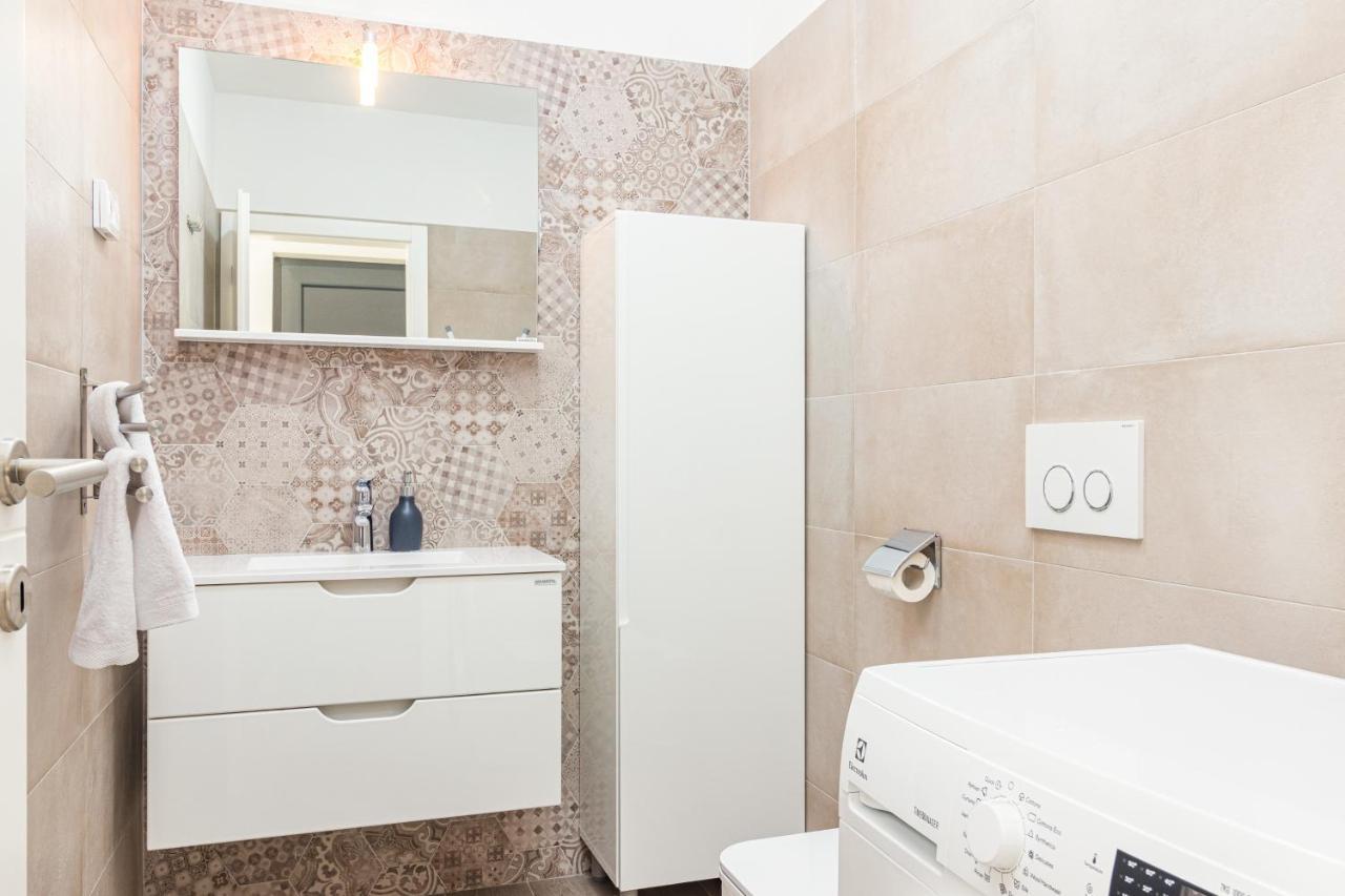 Apartments Anna Liznjan Ngoại thất bức ảnh
