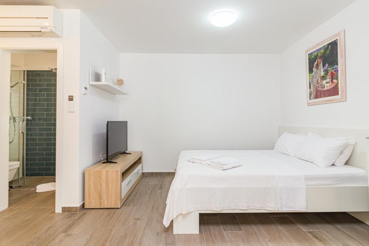 Apartments Anna Liznjan Ngoại thất bức ảnh